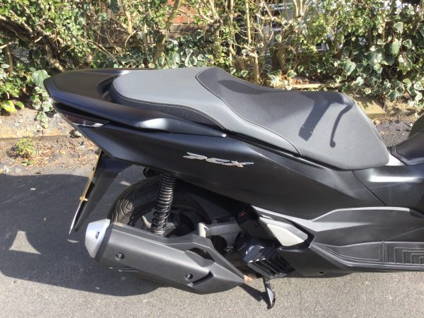 Honda PCX125 Scooter - Image 2