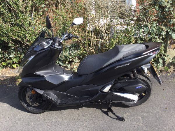 Honda PCX125 Scooter - Image 4