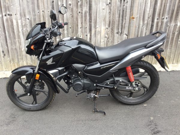 Honda CBF125 M-M Motorcycle CP71